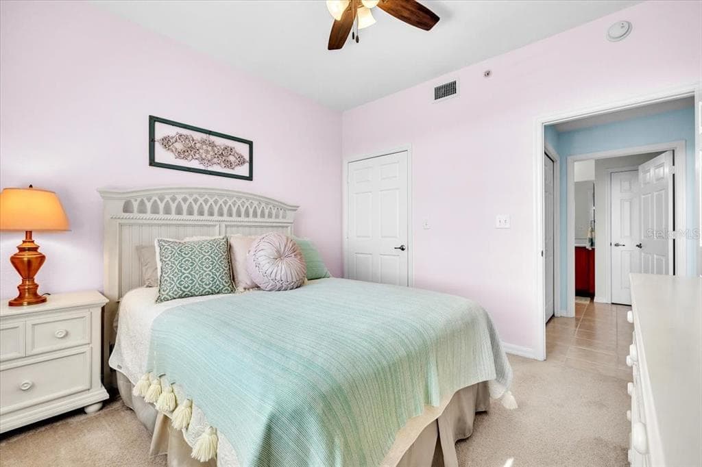 900 E MARION AVENUE 1310 photo 25