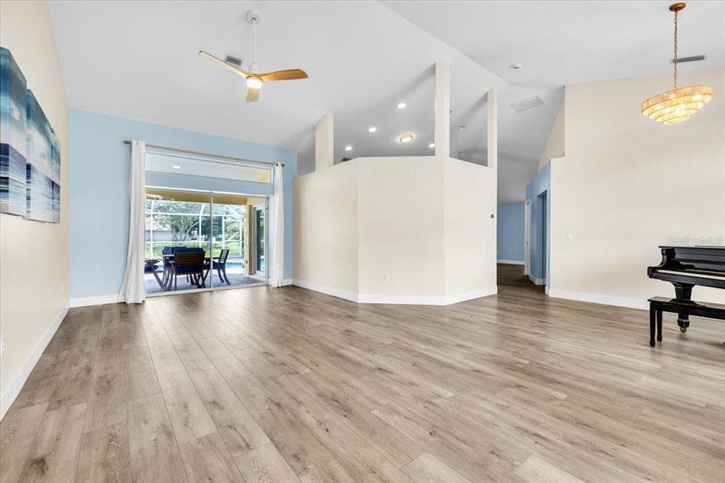 221 SPORTSMAN ROAD photo 6