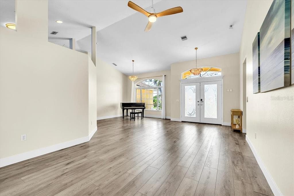 221 SPORTSMAN ROAD photo 4