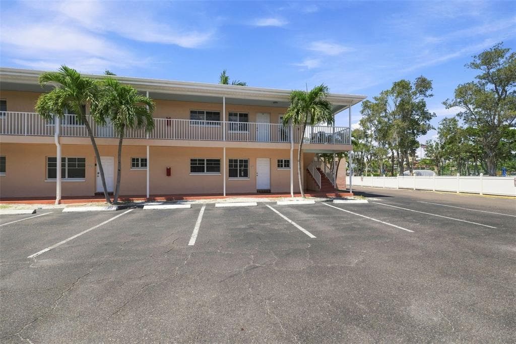 19417 GULF BOULEVARD C209 photo 24