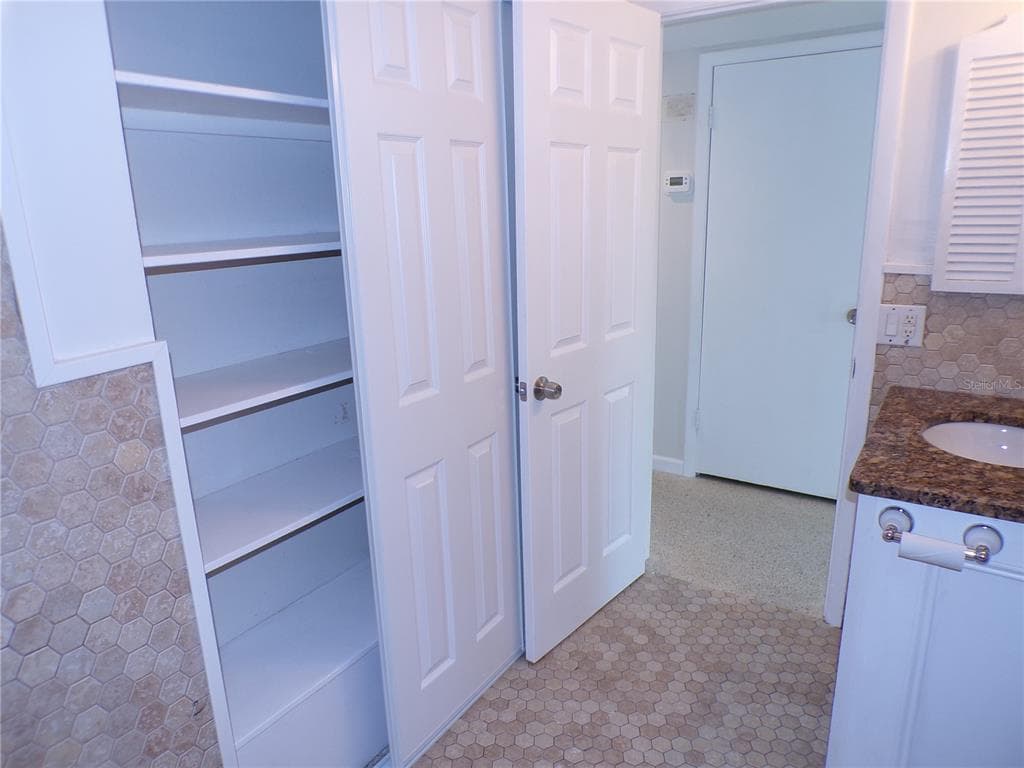 2185 EASY STREET photo 14