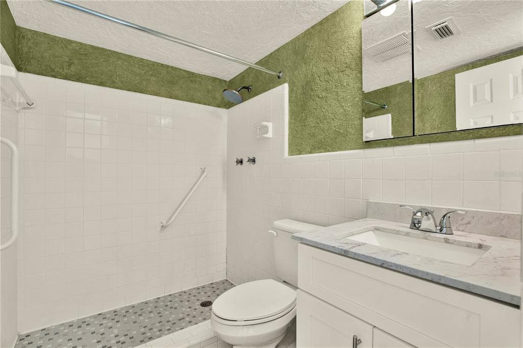 283 104TH AVENUE 106 photo 17