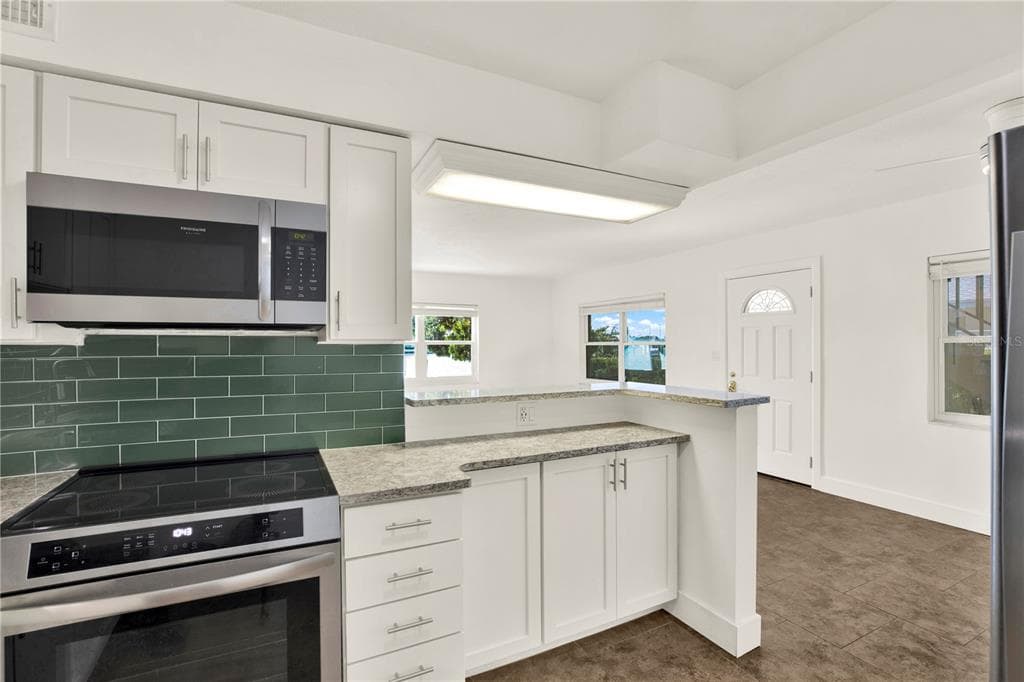 283 104TH AVENUE 106 photo 11