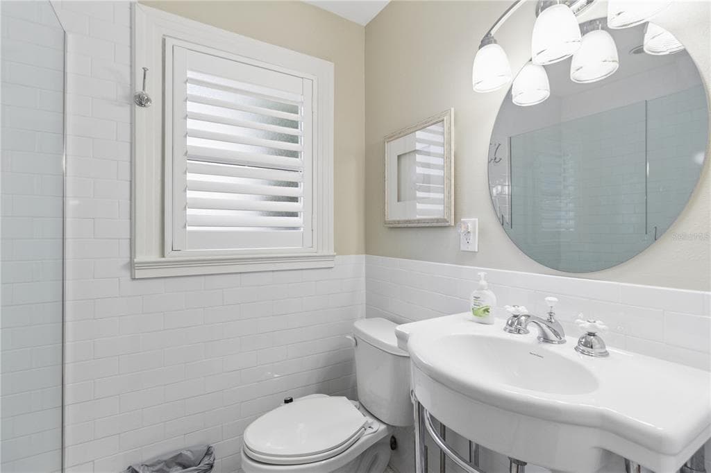 110 DEVON DRIVE photo 20