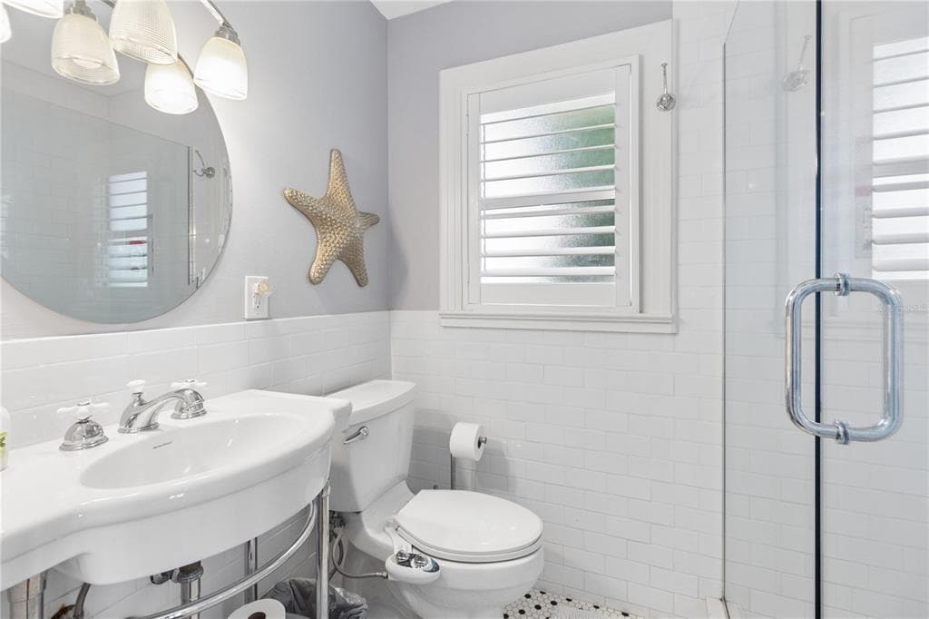 110 DEVON DRIVE photo 24