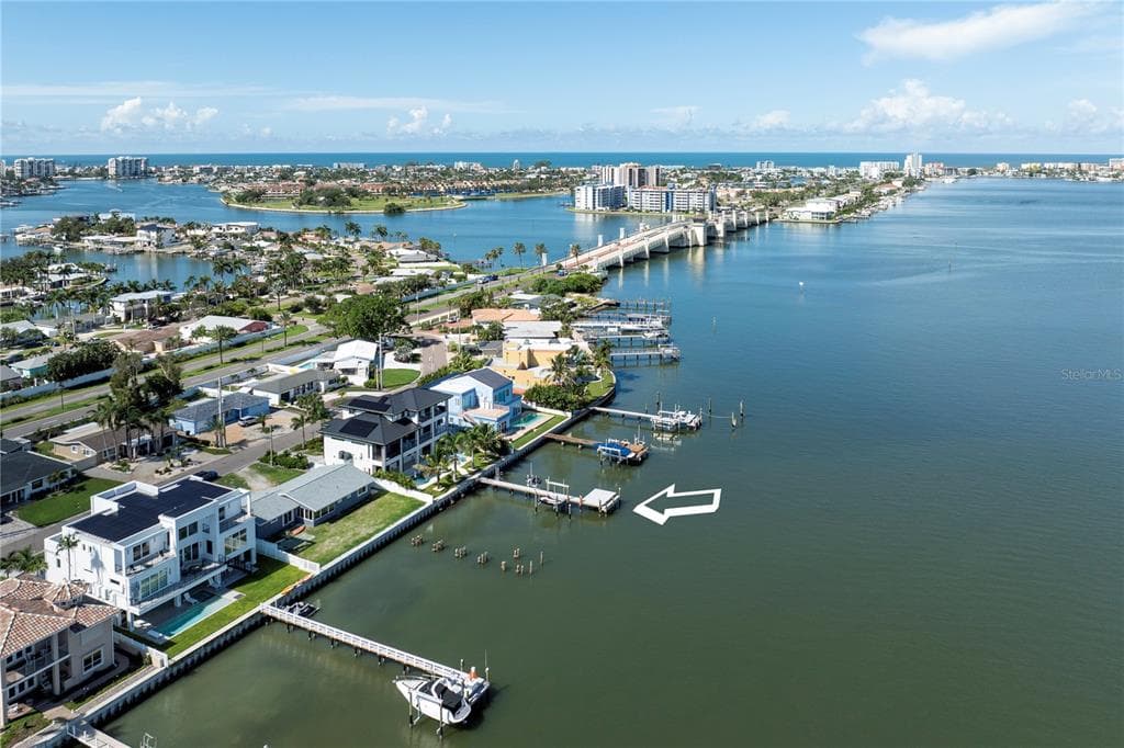 7973 CAUSEWAY BOULEVARD N photo 7