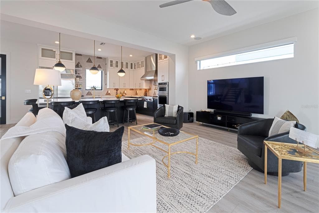 7973 CAUSEWAY BOULEVARD N photo 20