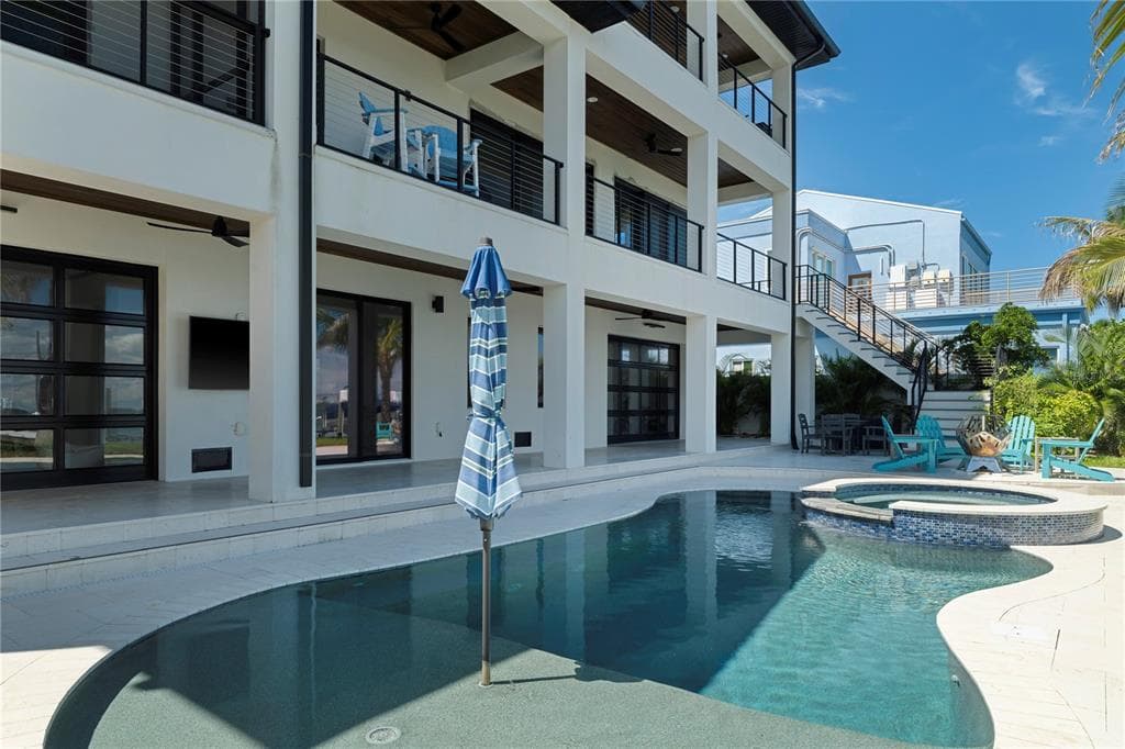 7973 CAUSEWAY BOULEVARD N photo 9