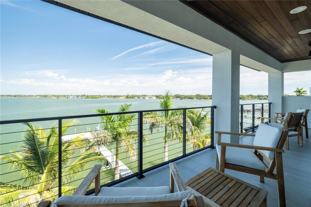 7973 CAUSEWAY BOULEVARD N photo 4