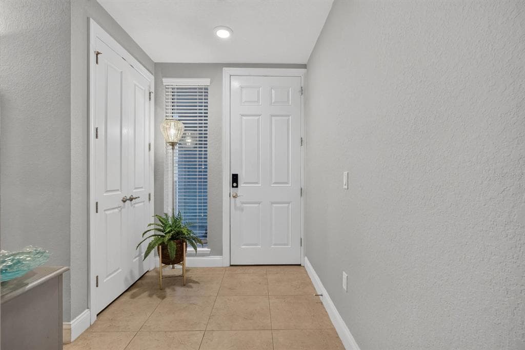 3 RIVERWALK DRIVE 506 photo 7