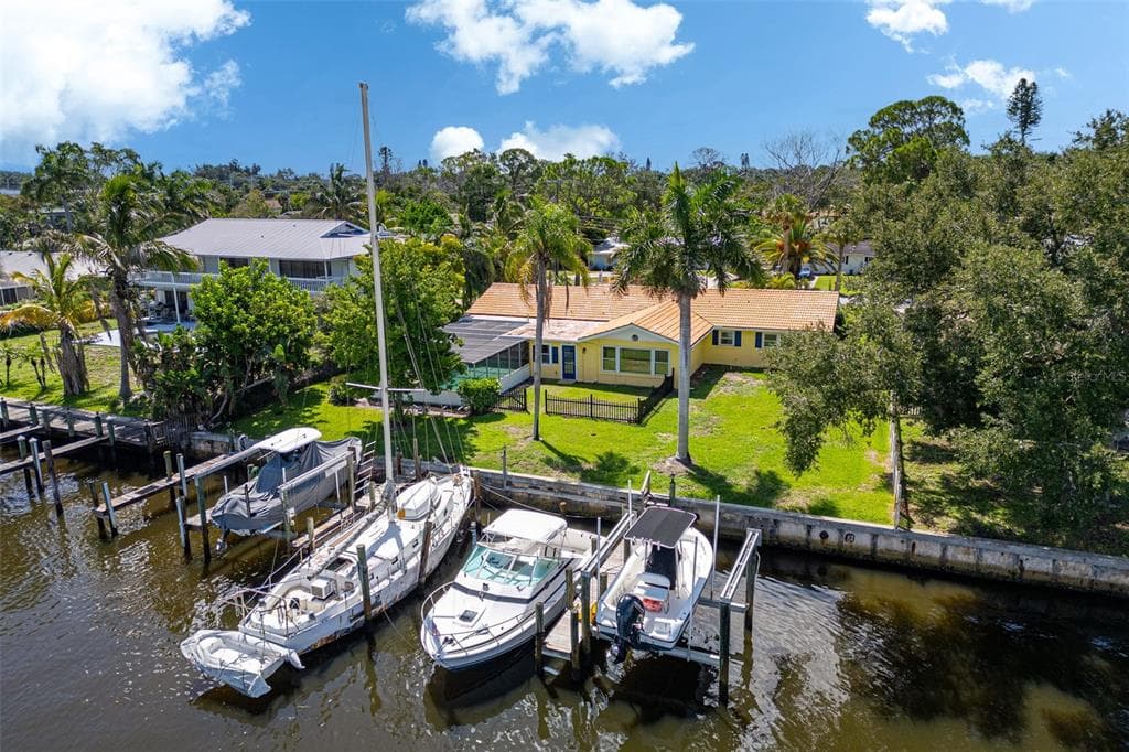 133 HOLLY AVENUE 2