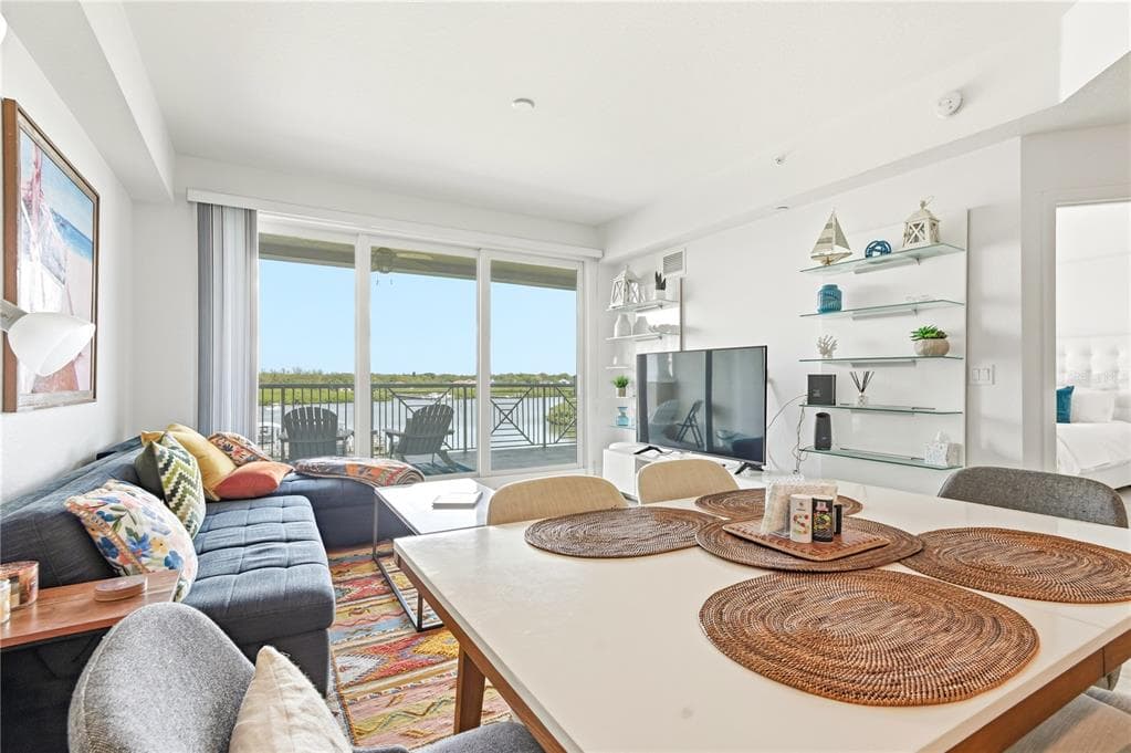 19519 GULF BOULEVARD 403 photo 11
