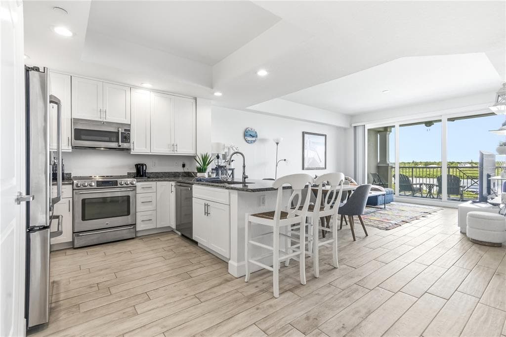 19519 GULF BOULEVARD 403 photo 21