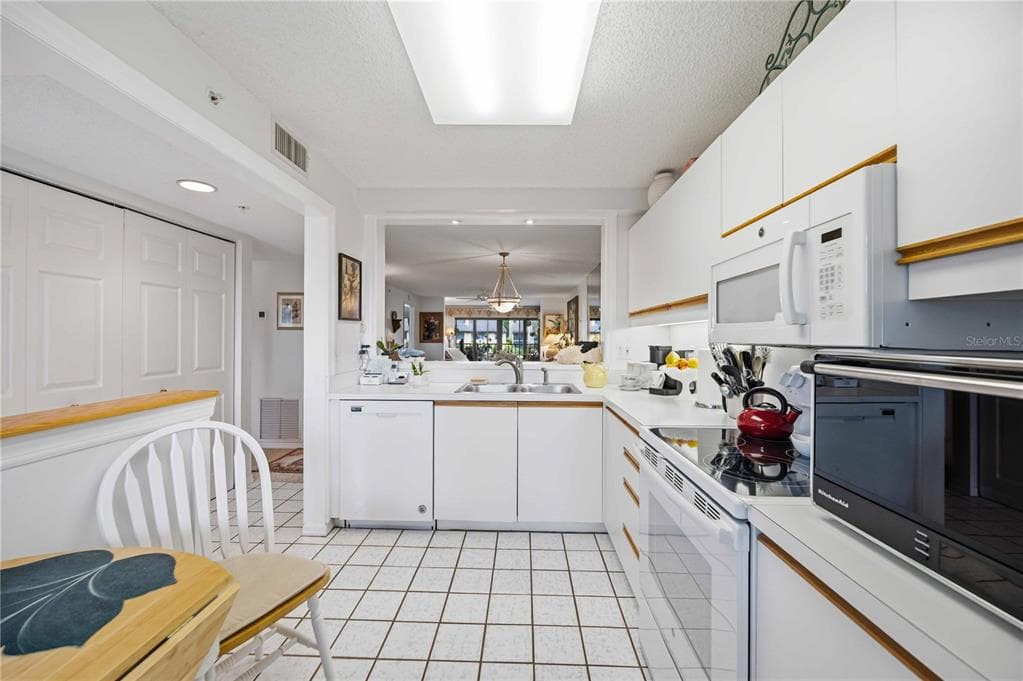5627 ASHTON WAY 5627 photo 10