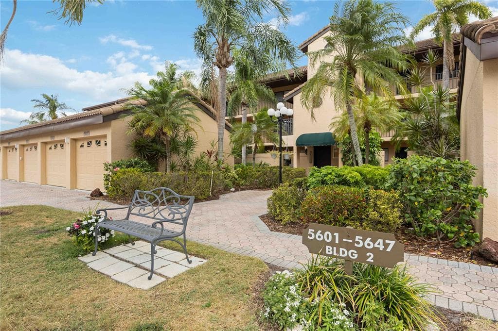 5627 ASHTON WAY 5627 photo 4