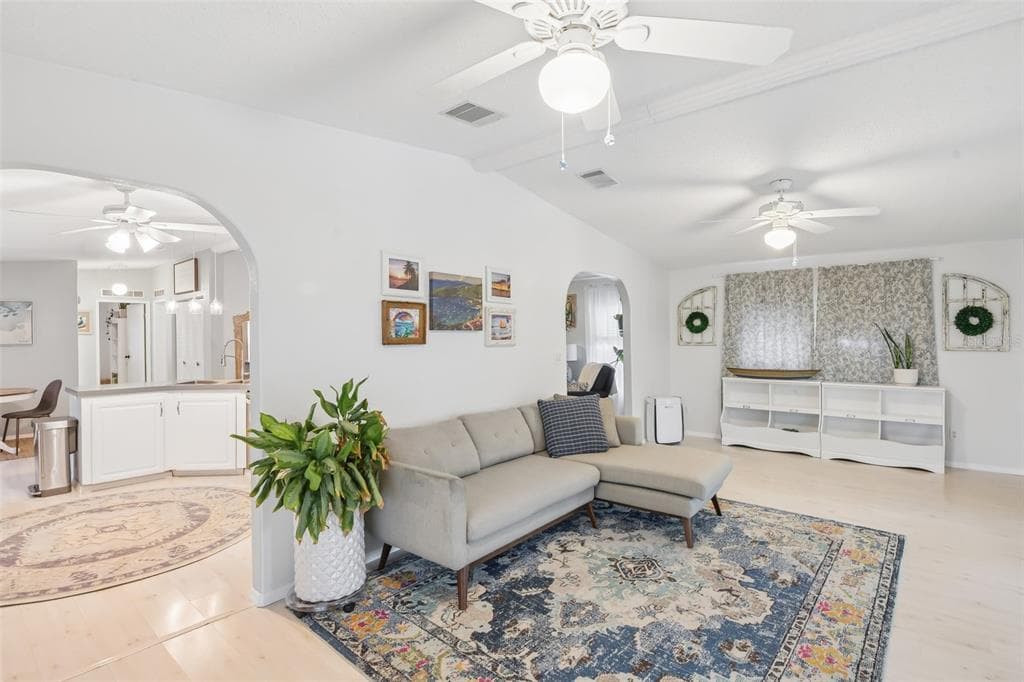507 RIVER VIEW LANE photo 4