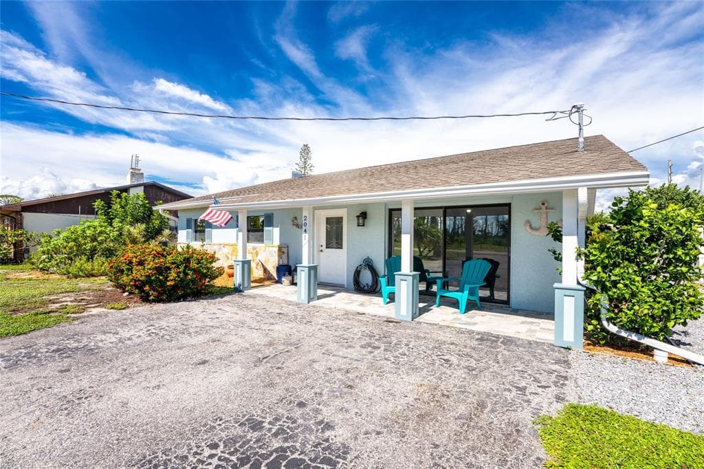 2041 S PINE STREET photo 11