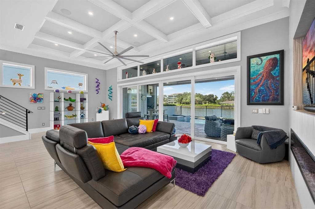 304 YACHT HARBOR DRIVE photo 6