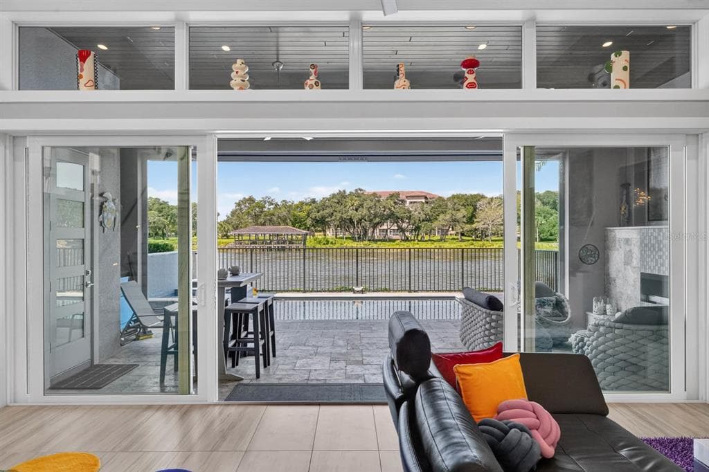 304 YACHT HARBOR DRIVE photo 24