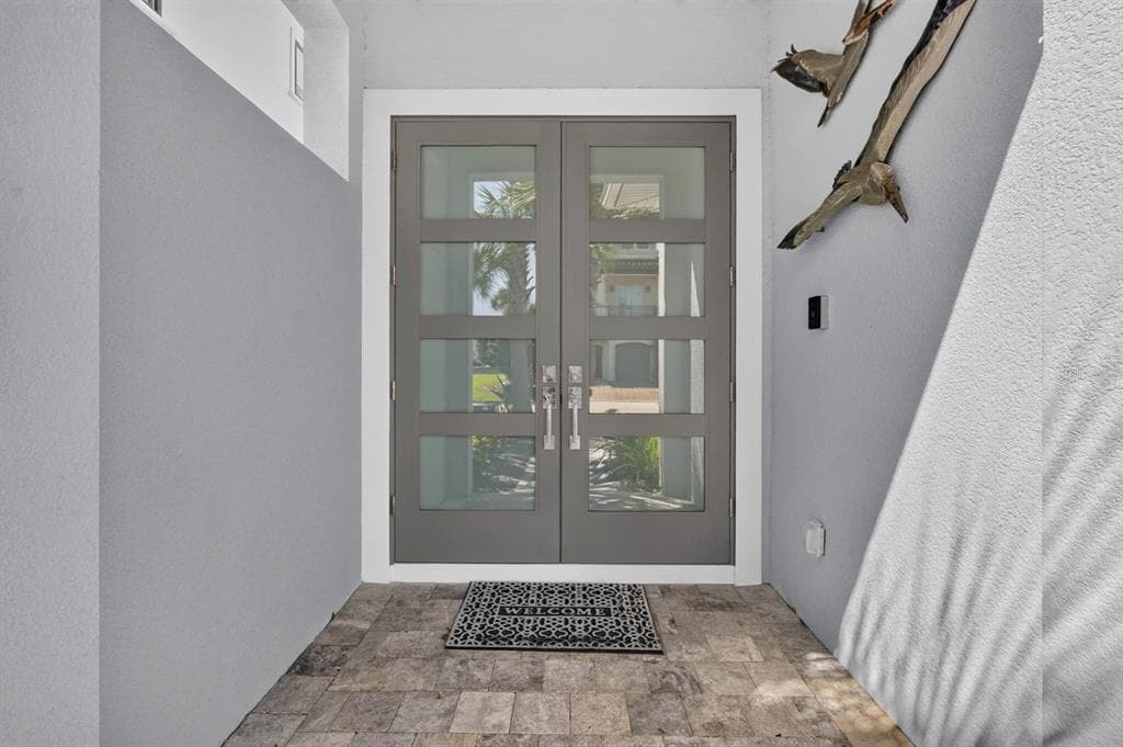 304 YACHT HARBOR DRIVE photo 14