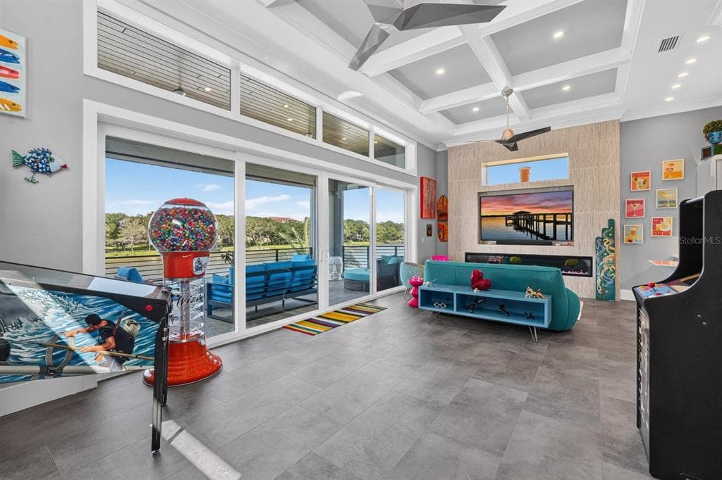 304 YACHT HARBOR DRIVE photo 8