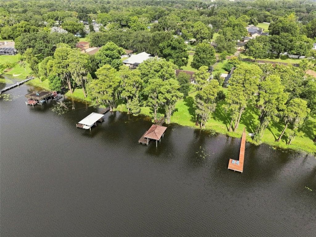 15301 LAKE MAURINE DRIVE 4