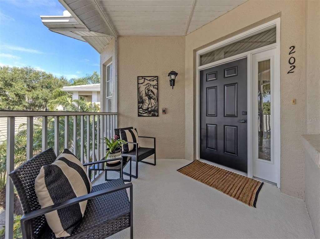 107 WOODBRIDGE DRIVE 202 photo 2
