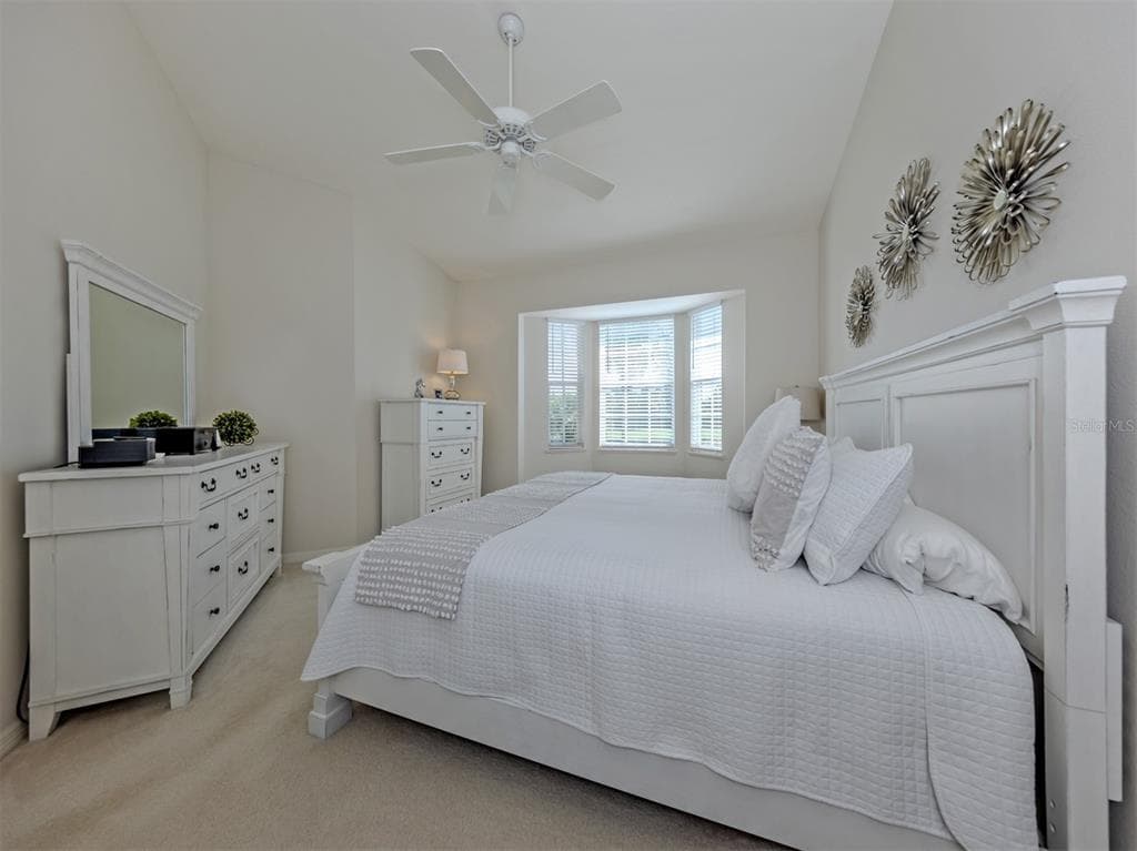 107 WOODBRIDGE DRIVE 202 photo 13