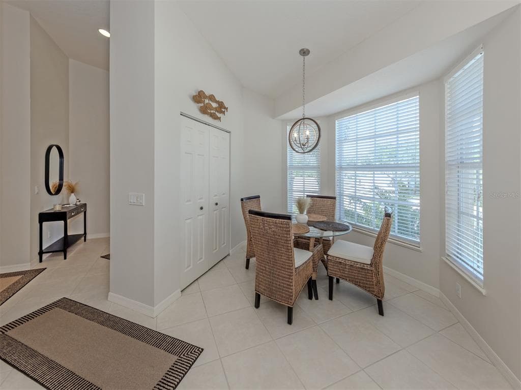 107 WOODBRIDGE DRIVE 202 photo 3