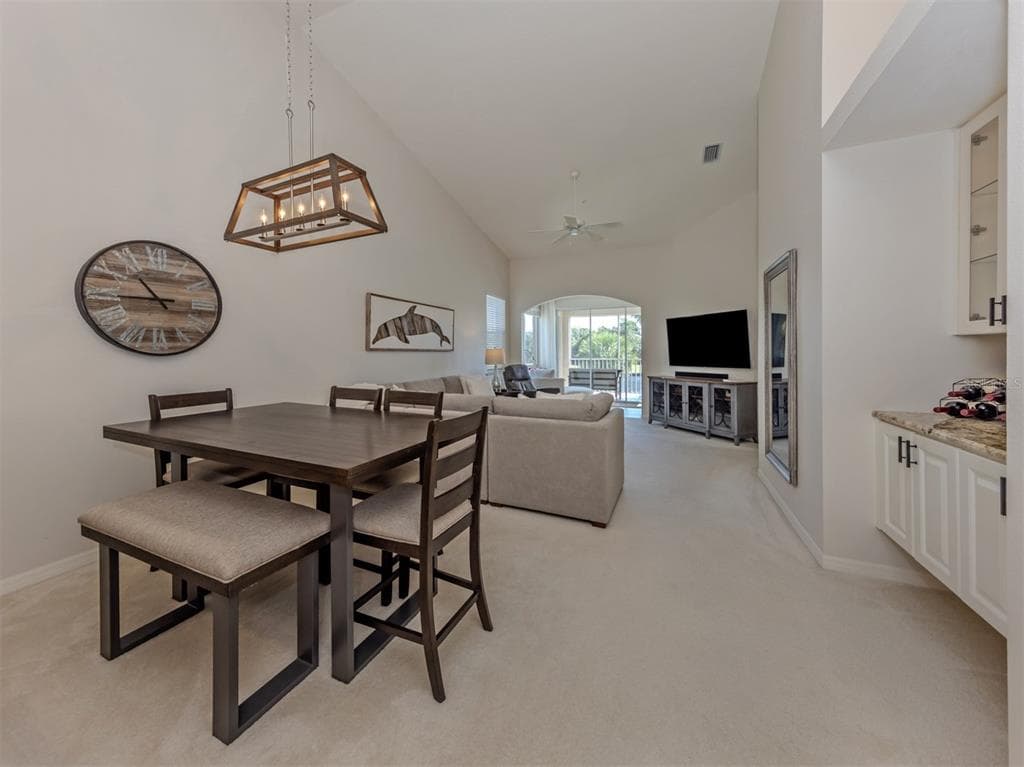 107 WOODBRIDGE DRIVE 202 photo 9