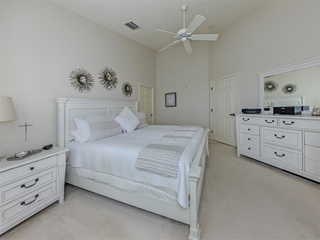 107 WOODBRIDGE DRIVE 202 photo 14
