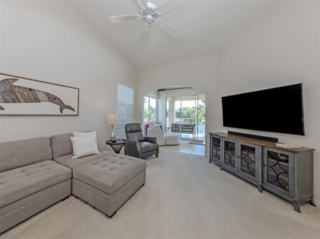 107 WOODBRIDGE DRIVE 202 photo 11