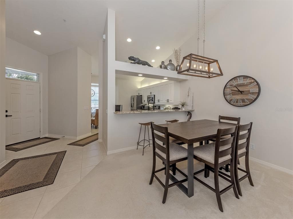 107 WOODBRIDGE DRIVE 202 photo 8