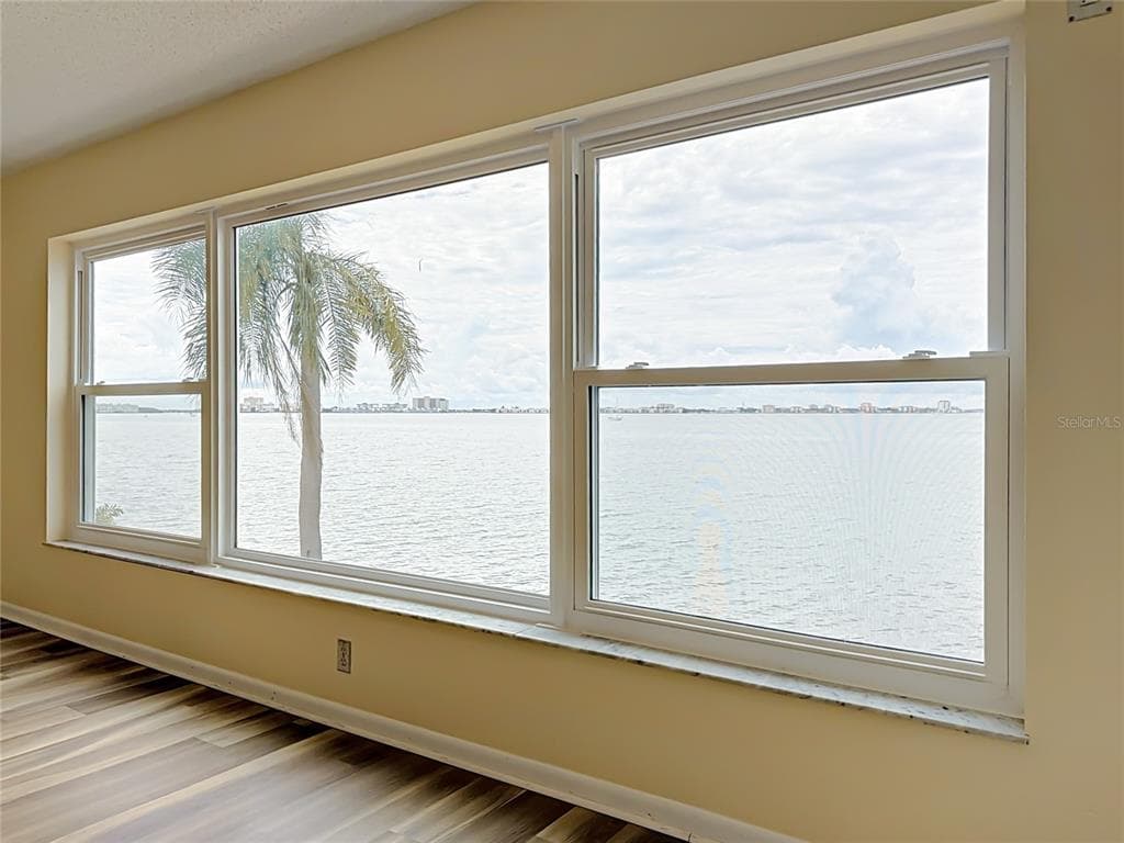 6020 SHORE BOULEVARD S 211 photo 5