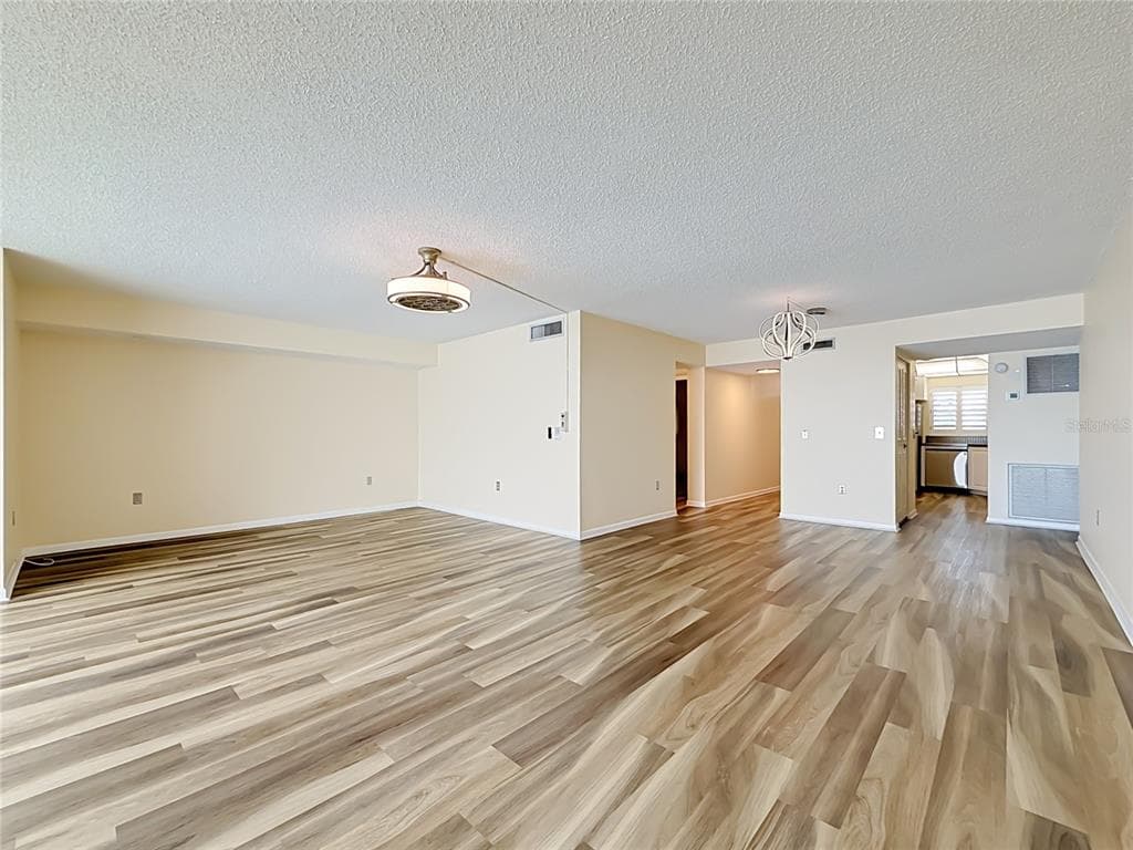 6020 SHORE BOULEVARD S 211 photo 11