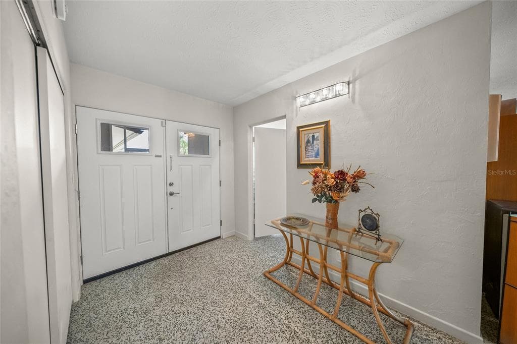 1820 STANFORD LANE photo 6