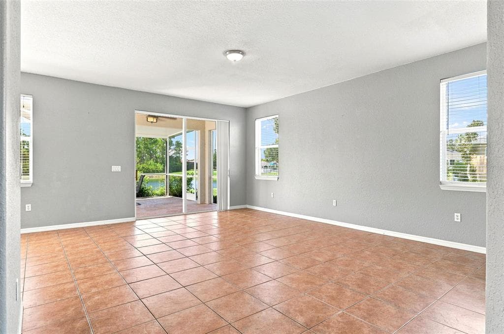 2386 PECAN DRIVE photo 9