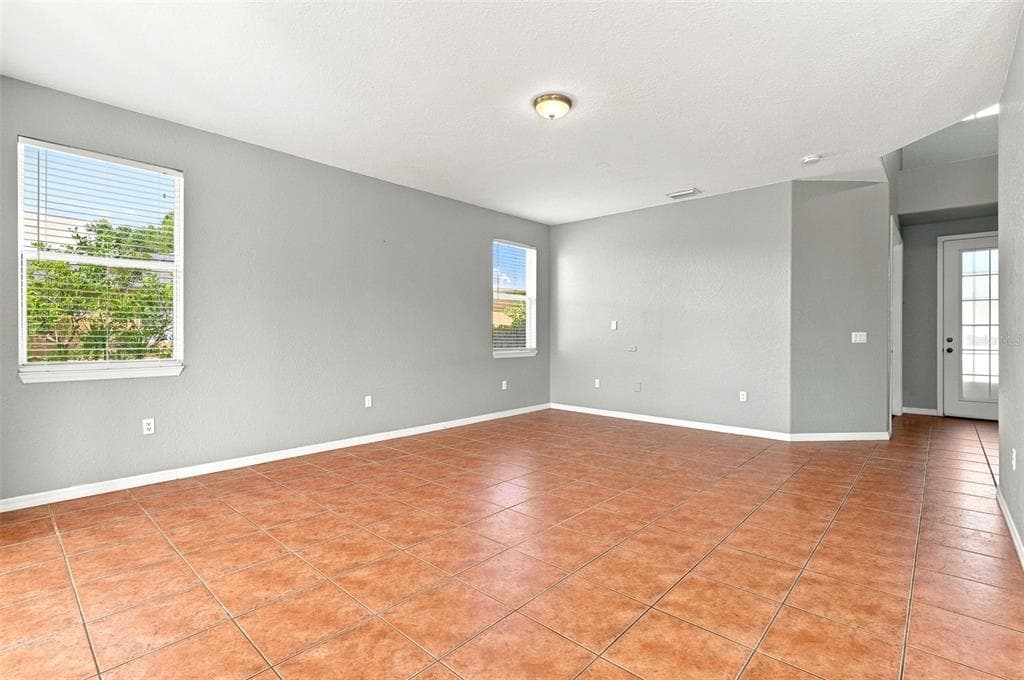 2386 PECAN DRIVE photo 11