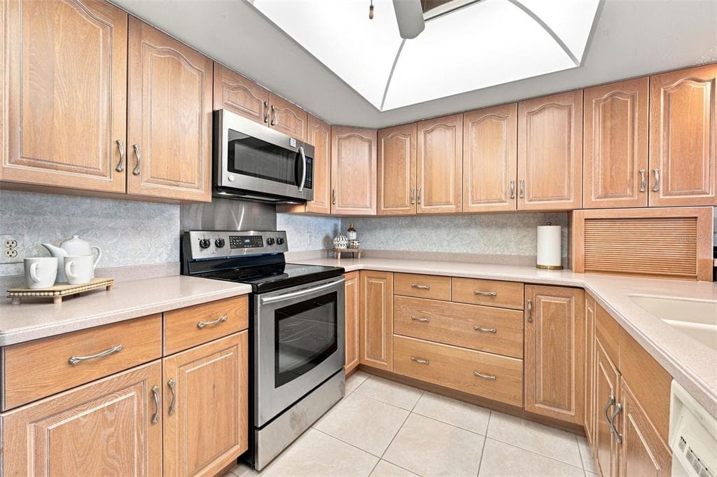 55 ROGERS STREET 204 photo 22