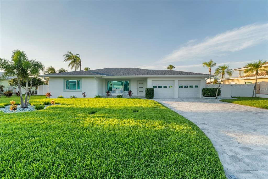 227 HOWARD DRIVE photo 1