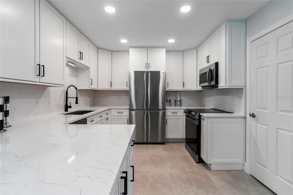 227 HOWARD DRIVE photo 11