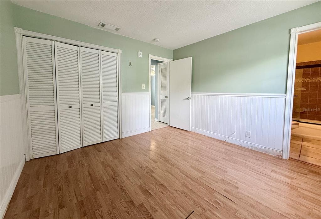 4784 BEACH DRIVE SE B photo 9