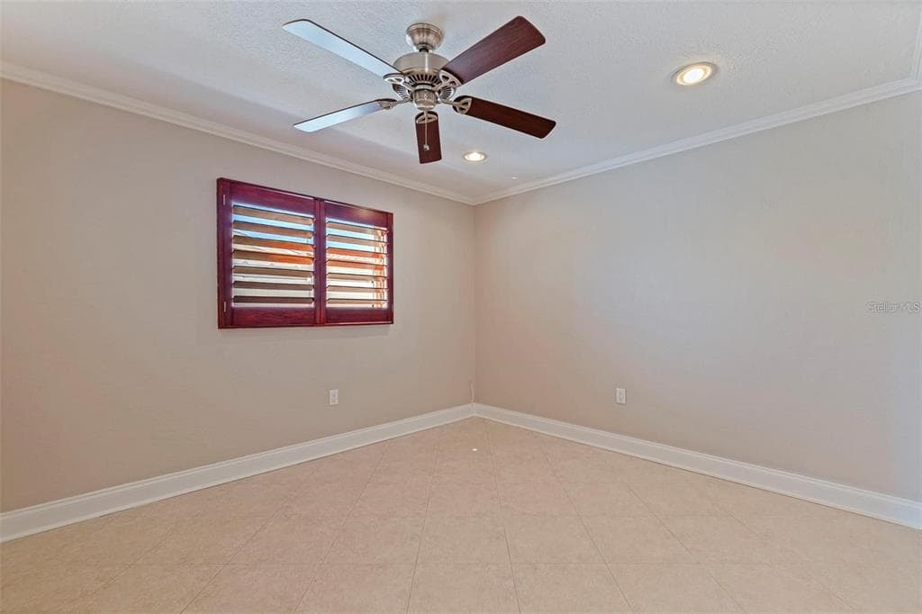 11225 4TH STREET E photo 22