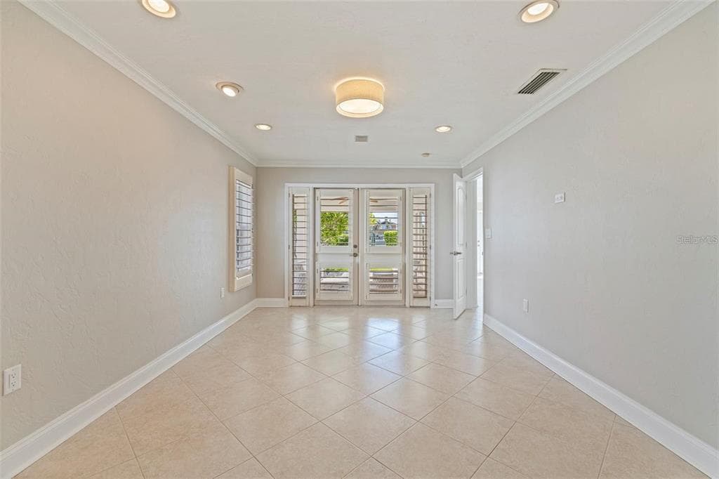 11225 4TH STREET E photo 15