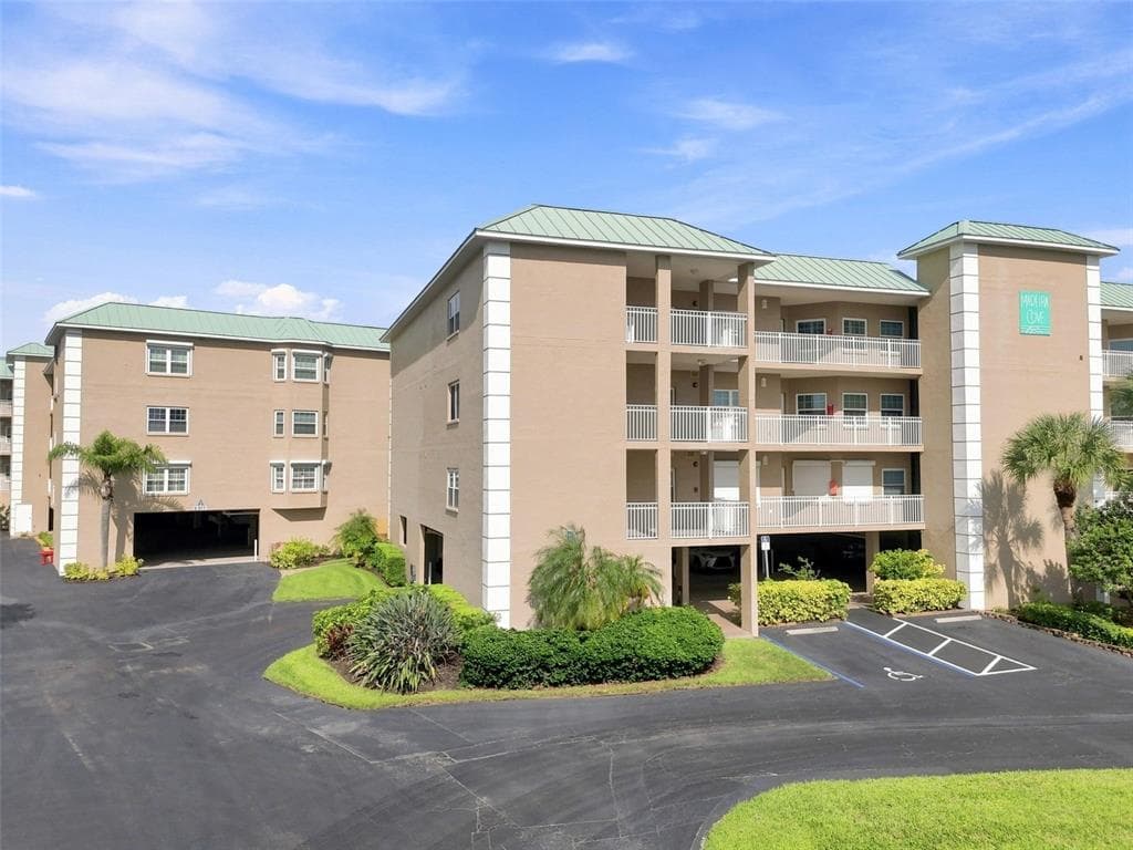 399 150TH AVENUE 205 photo 2