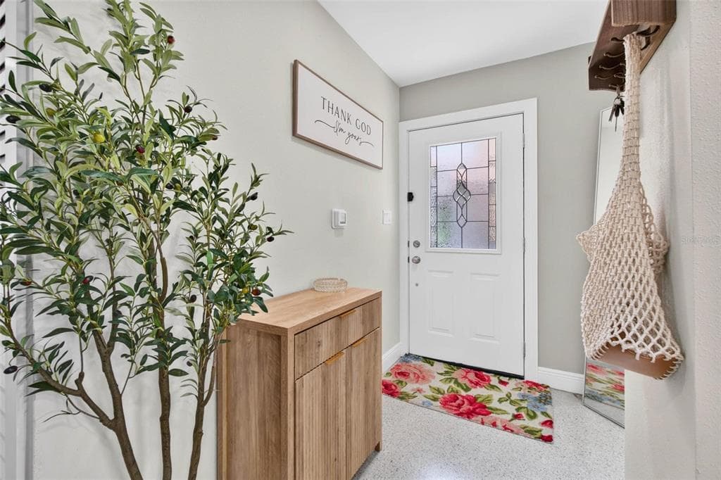 106 STEVEN STREET photo 5