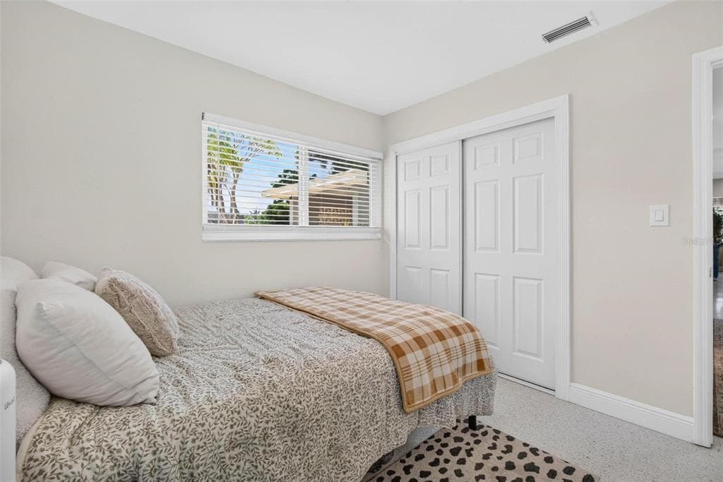 106 STEVEN STREET photo 24