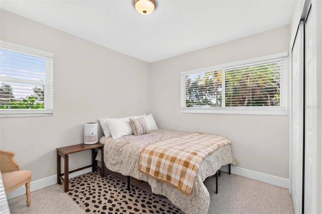 106 STEVEN STREET photo 25