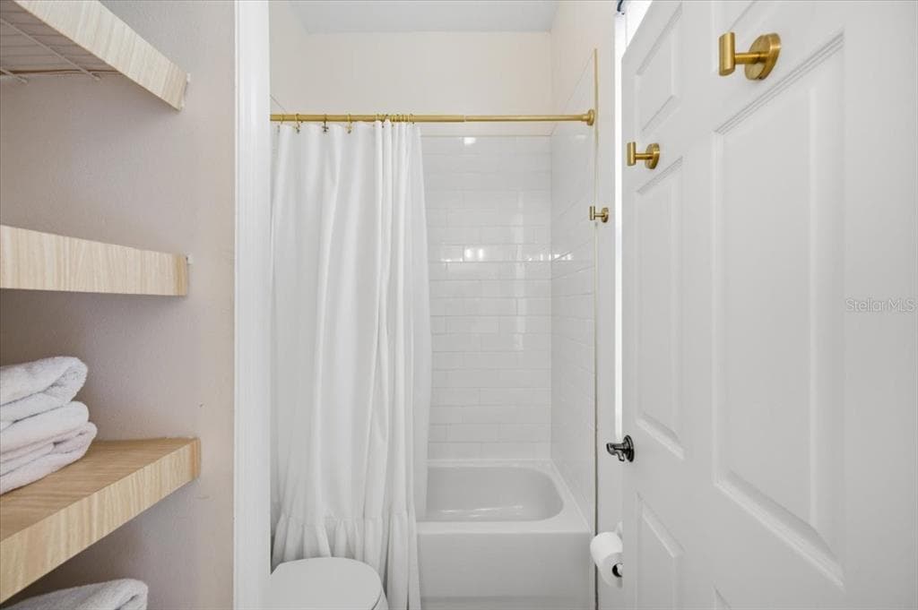 6223 ROCK CREEK CIRCLE photo 18