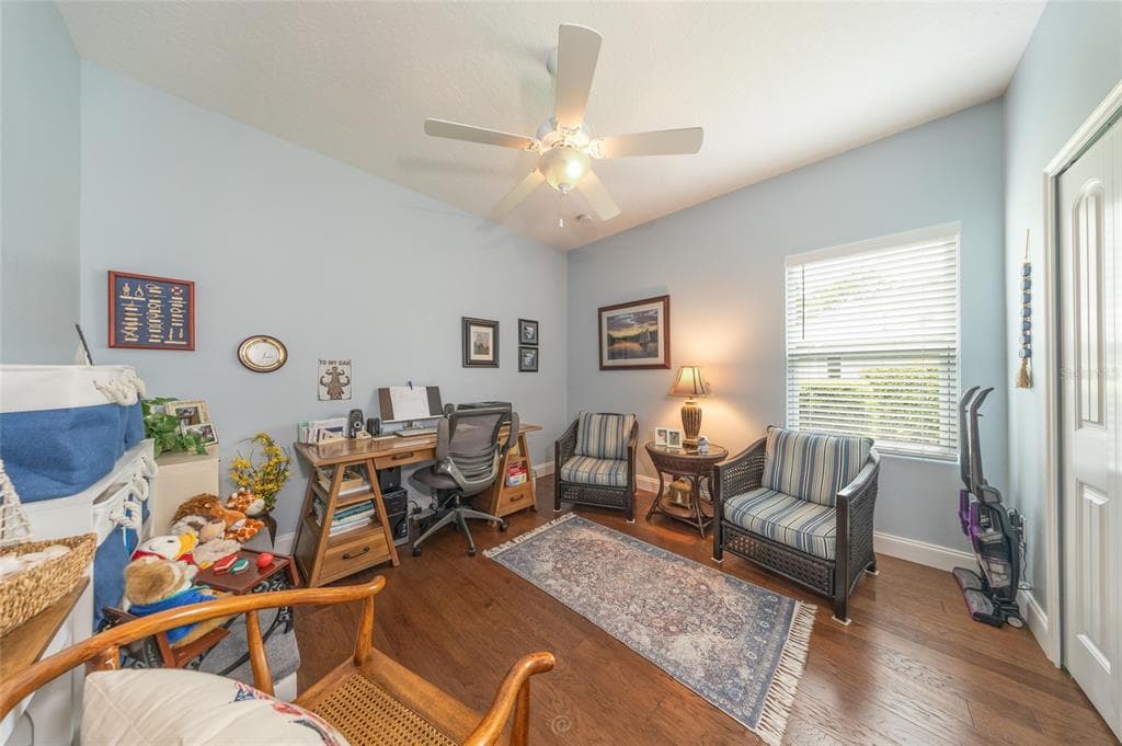 41 LUDLOW LANE W photo 25